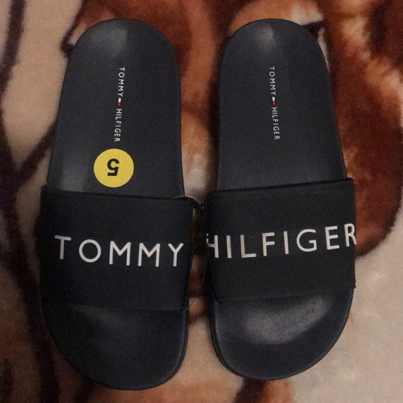 Tommy hilfigier slides - Picture 3 of 4